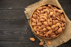 net carbs in almonds