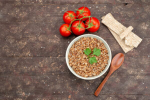 gluten-free-fast-food-quinoa-bowl